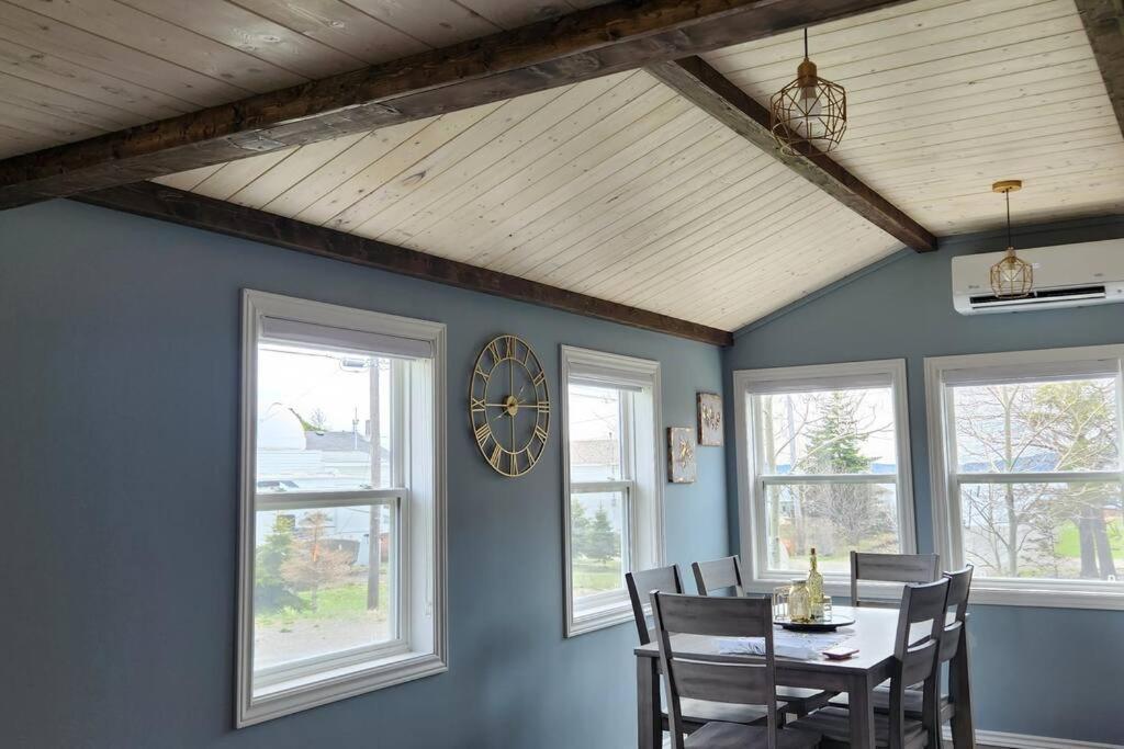 Family Ties Vacation Home - Rossy House Twillingate Exterior photo